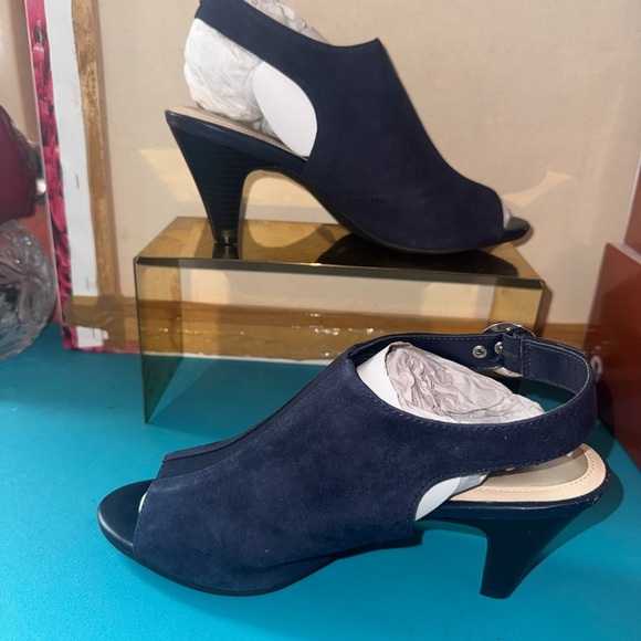 Alfani Navy Suede Jalenne Step 'N Flex Slingback Shooties- 8M - Picture 2 of 8